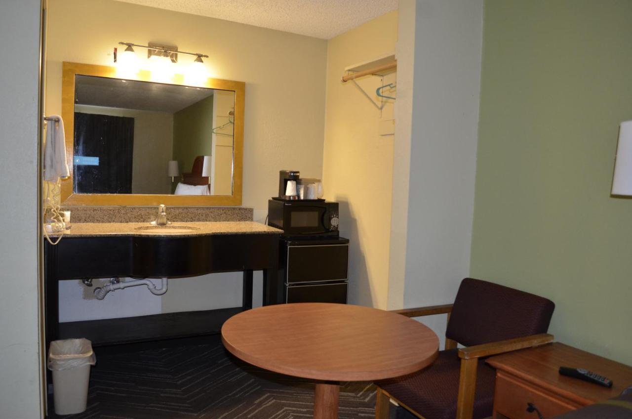 Budget Inn Williamsville Exteriér fotografie