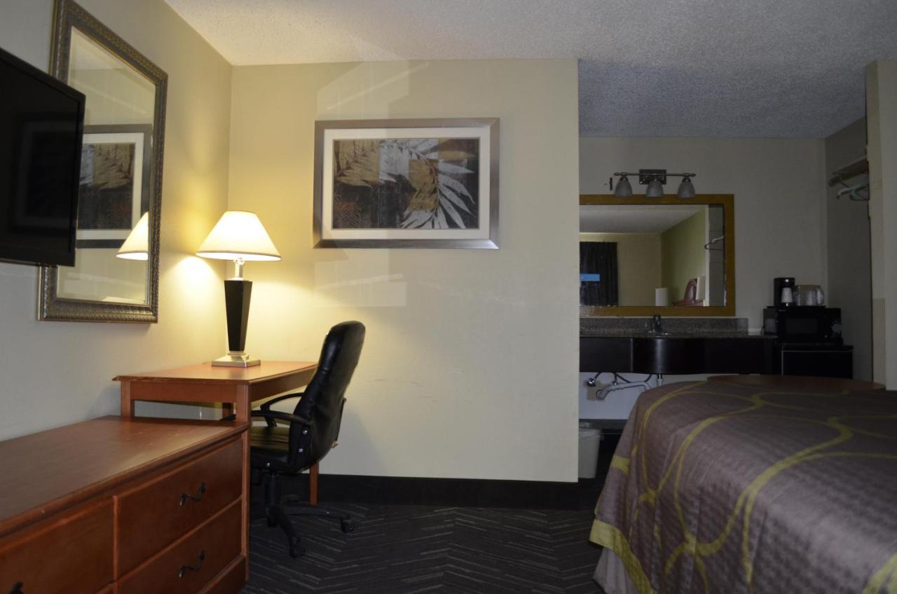 Budget Inn Williamsville Exteriér fotografie