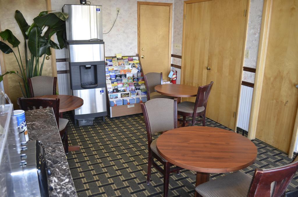 Budget Inn Williamsville Exteriér fotografie