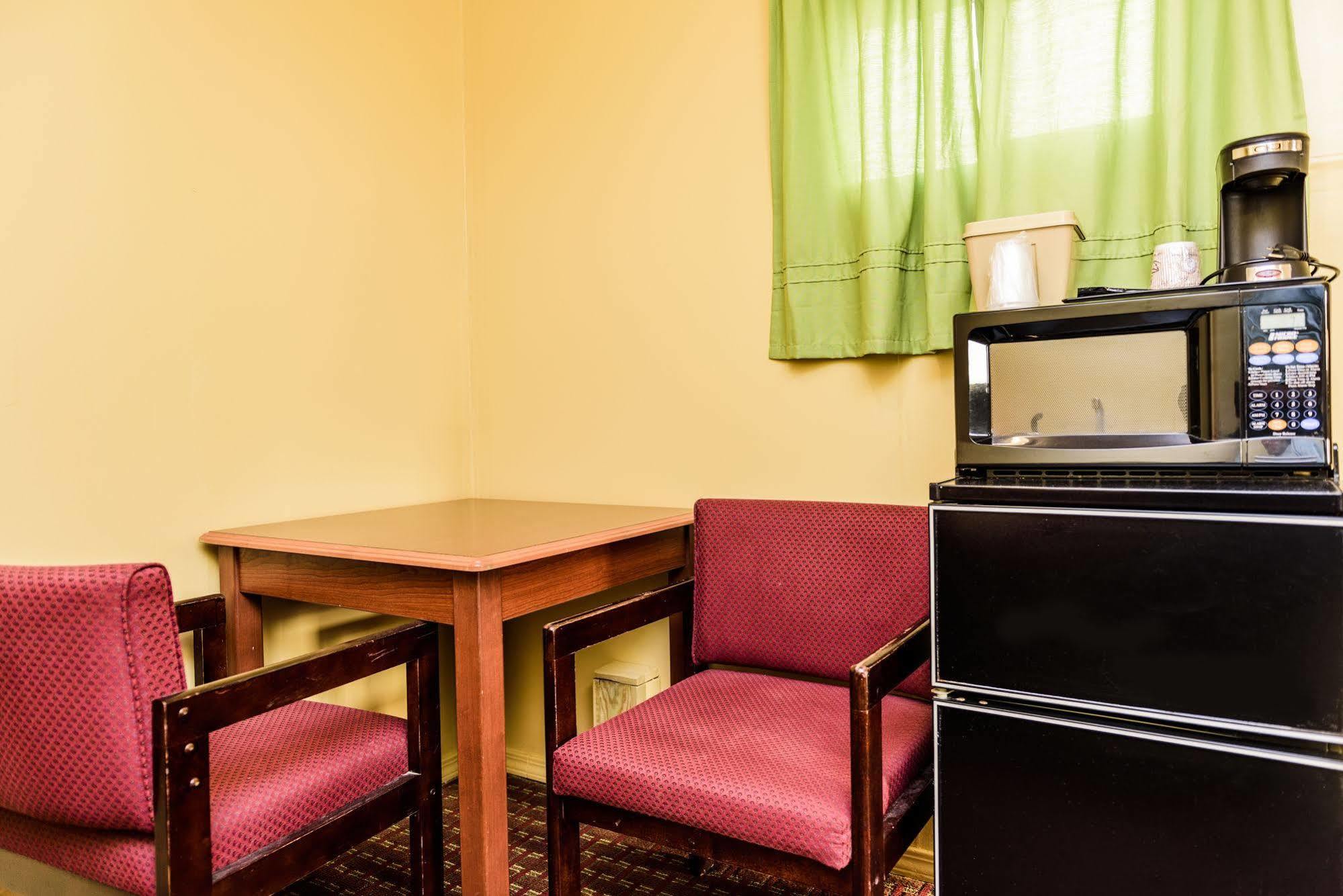 Budget Inn Williamsville Exteriér fotografie